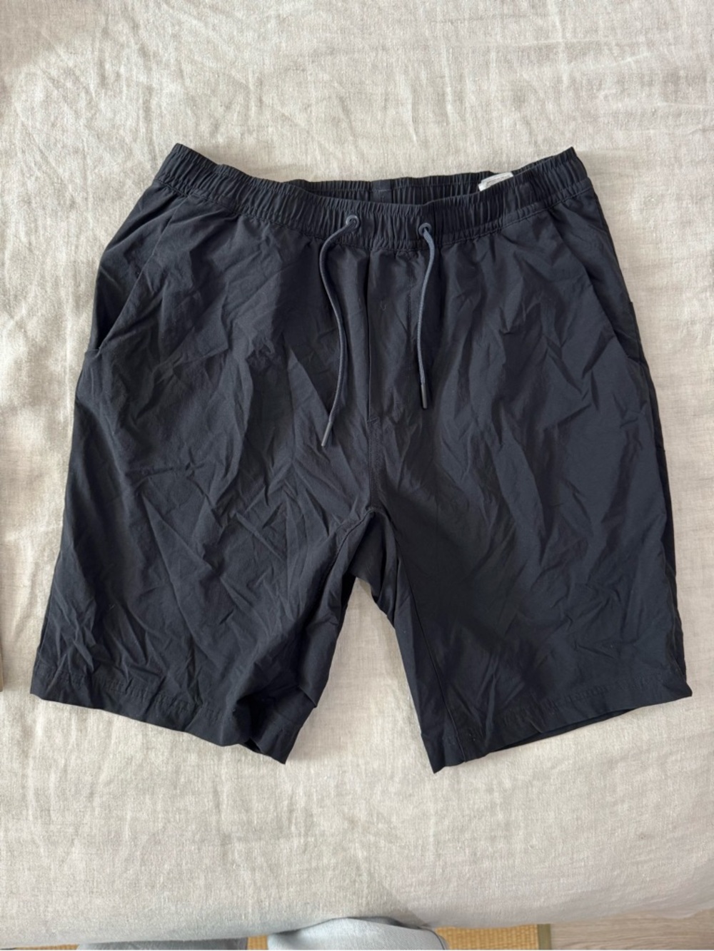 Mountain Hardwear Men's Black Athletic Drawstring Shorts